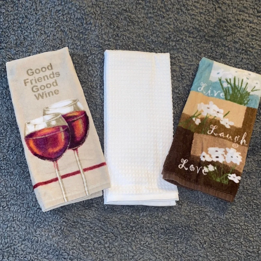 Bundle of 6 hand towels